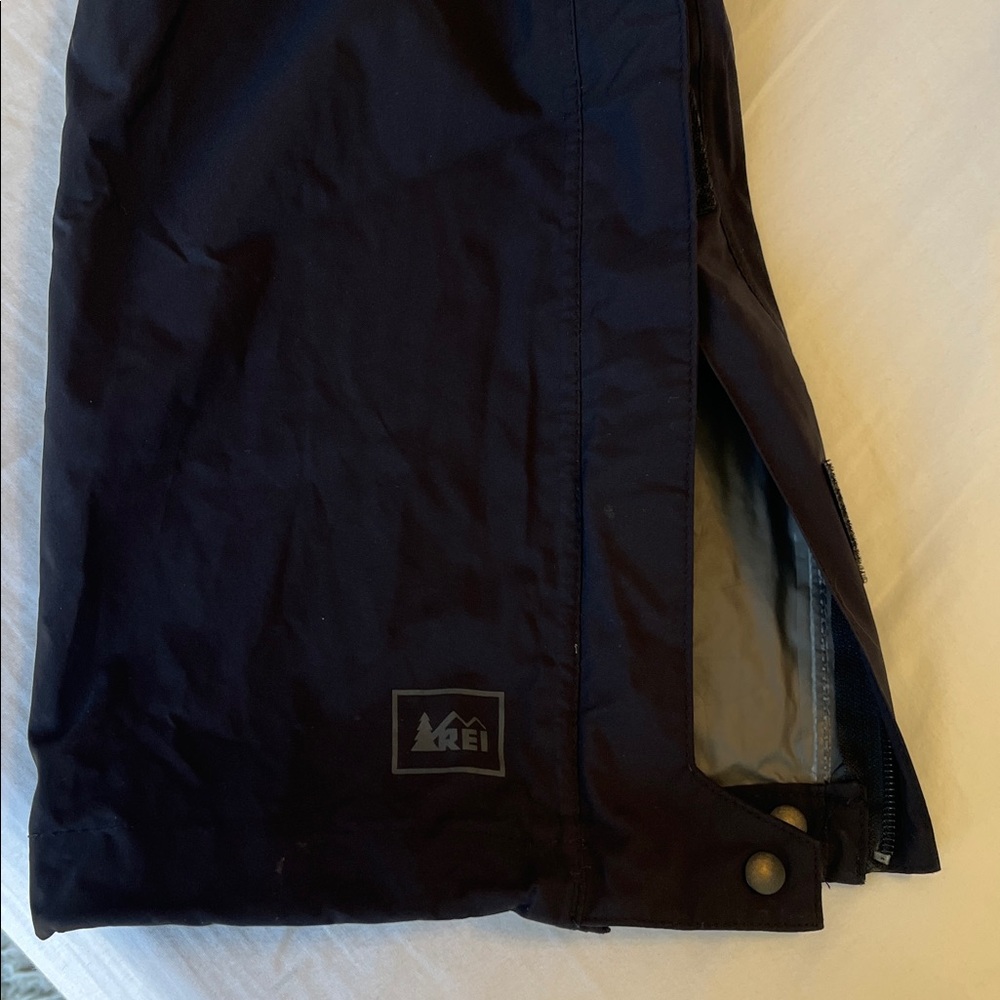 REI Black Water Resistant Pants - Picture 7 of 8
